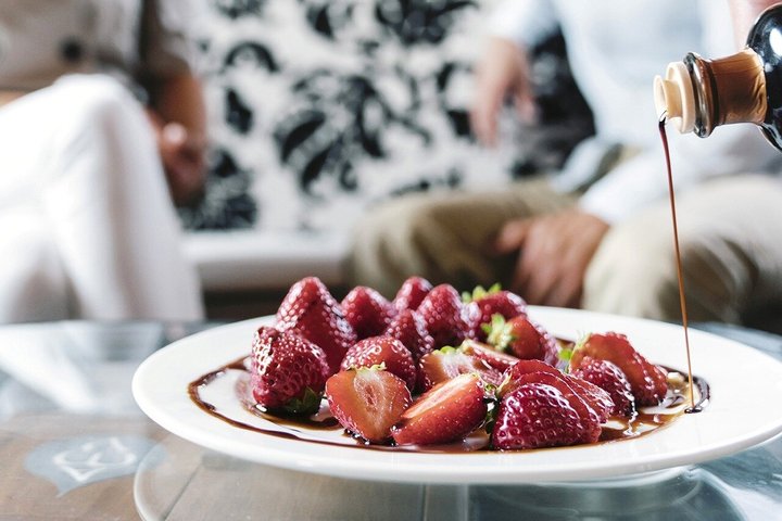 Modena Balsamic Vinegar Tour med Parmigiano og Gelato smagning