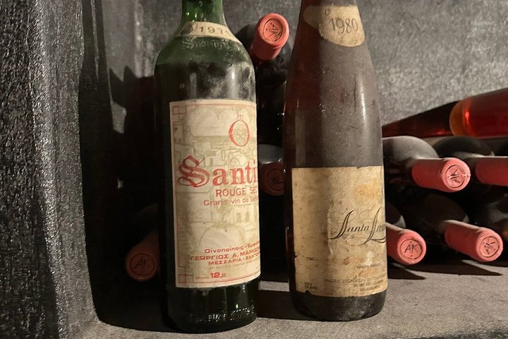 Santorini vinsmagning og premium frokost på det prisvindende vingård