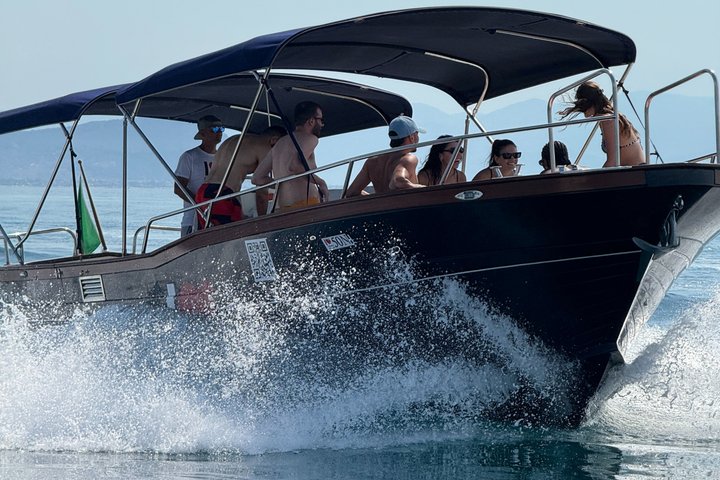 Tickets zu den Pontinischen Inseln an Bord der Gozzo Caruso ab Sperlonga