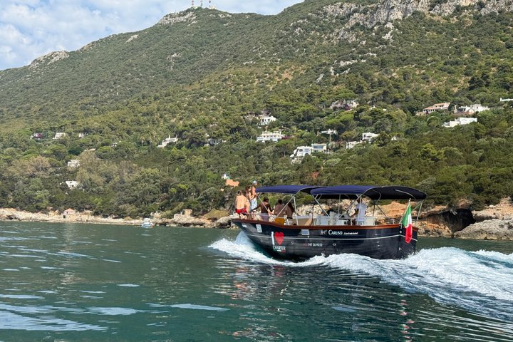 Tickets zu den Pontinischen Inseln an Bord der Gozzo Caruso ab Sperlonga
