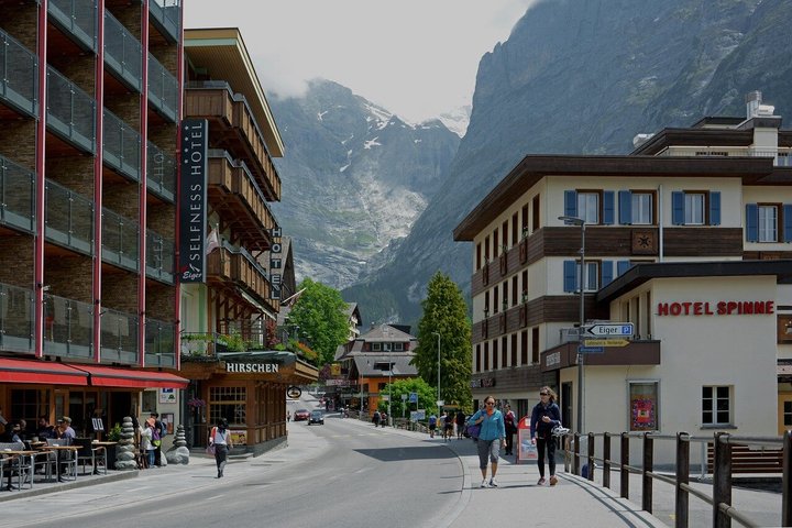 Vanuit Interlaken: Privétochten naar Grindelwald en Lauterbrunnen