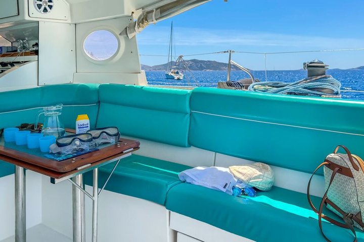 16-meters monomaran-tur med ombordstigning fra Maddalena og Palau