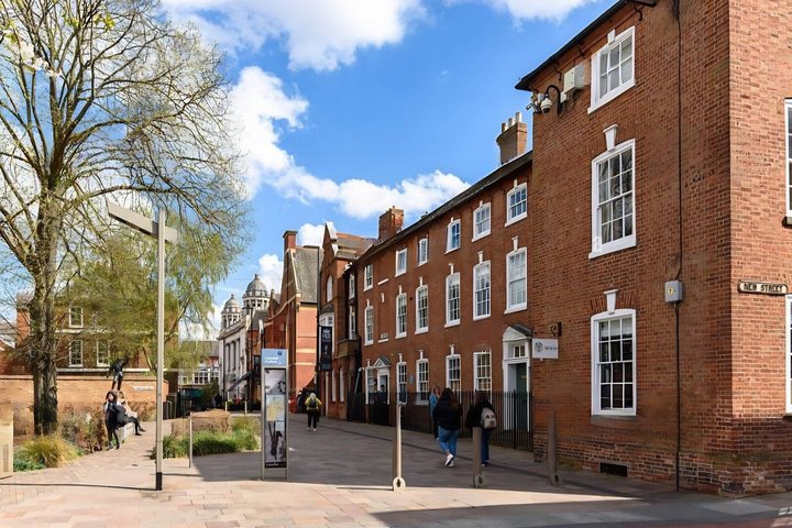 Oppdag Leicester: Selvguidet tur og interaktiv skattjakt