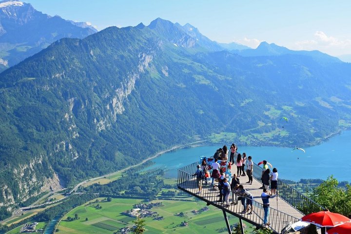 Trip from Montreux to Interlaken, Lauterbrunnen and Grindelwald