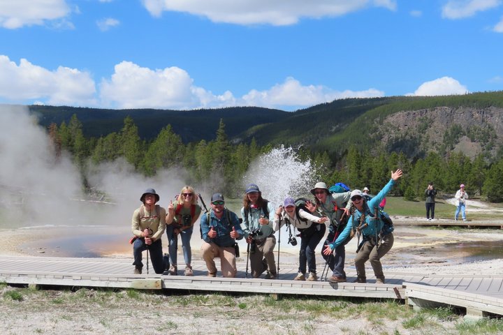 Excursão de caminhada de 6 milhas no gêiser em Yellowstone com almoço