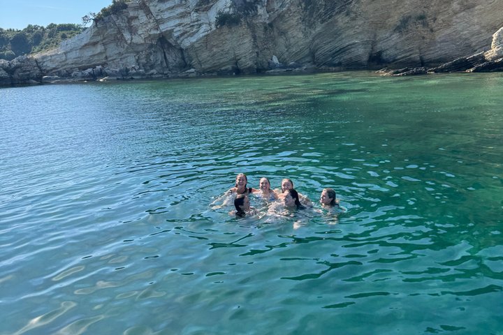 Ksamil Boat Tour privat erfarenhet med simning och snorkling