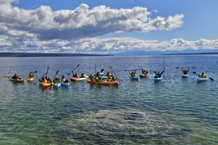 4 - Hora de Kayak no Lago Yellowstone com almoço