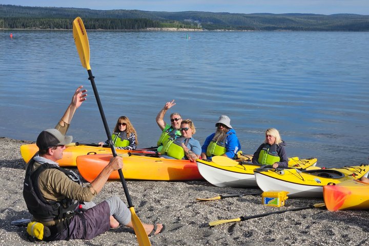 4 - Hora de Kayak no Lago Yellowstone com almoço