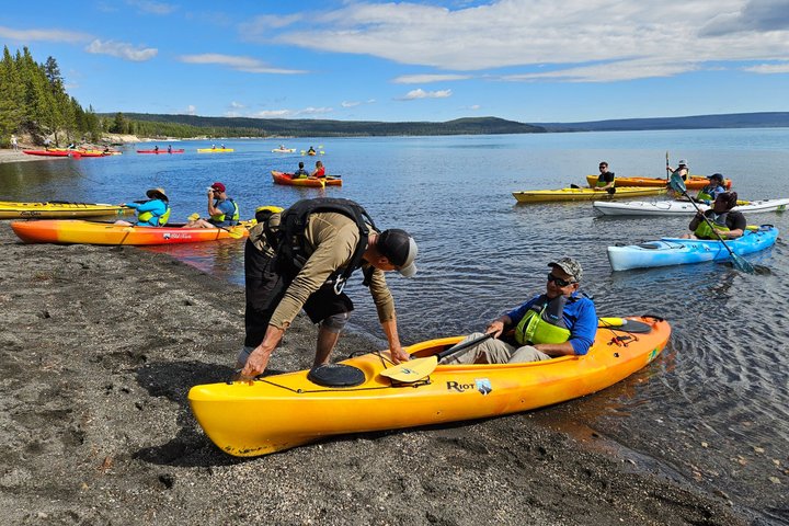 4 - Hora de Kayak no Lago Yellowstone com almoço