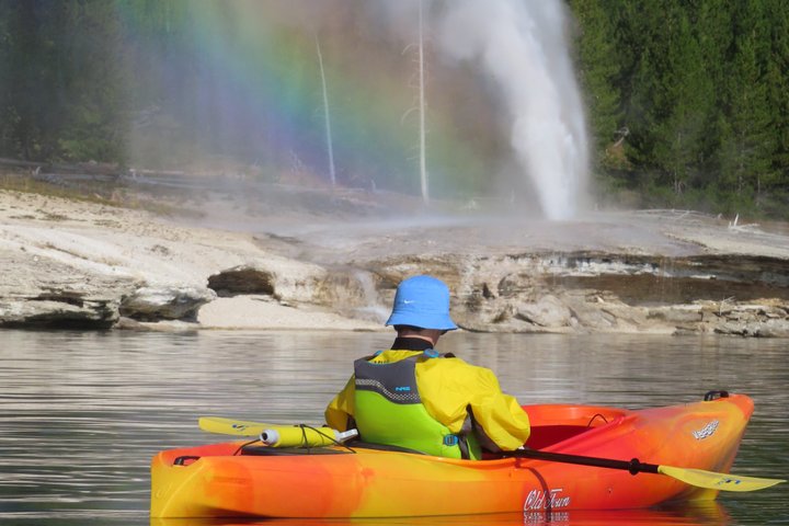 4 - Hora de Kayak no Lago Yellowstone com almoço