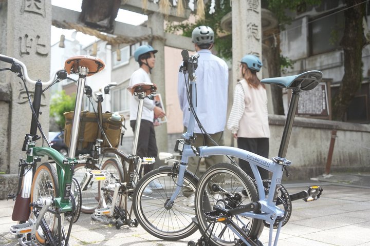 Upptäck dolda Japan Cykla den tidlösa hamnen i Onomichi