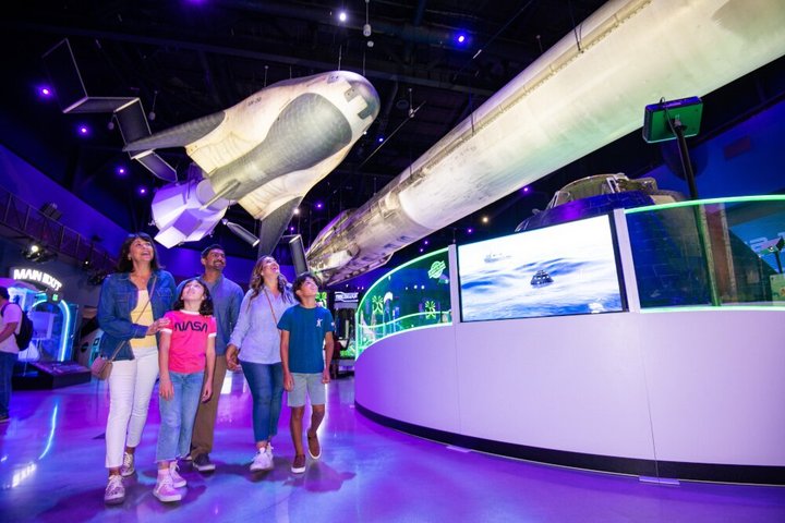 Port Canaveral til Kennedy Space Center Tour deretter til MCO Airport
