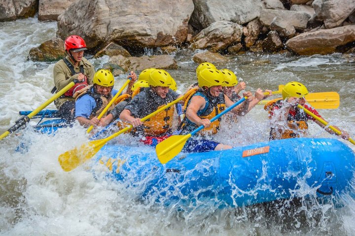 Flotta Colorado River genom Glenwood Springs - Half Day Adventure