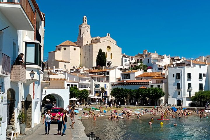 Dalí-museum en Costa Brava-tour met kleine groepen vanuit Girona