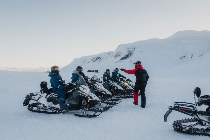 Gullfoss: Guidad tur i Langjokull Glacier Ice Cave och snöskoter