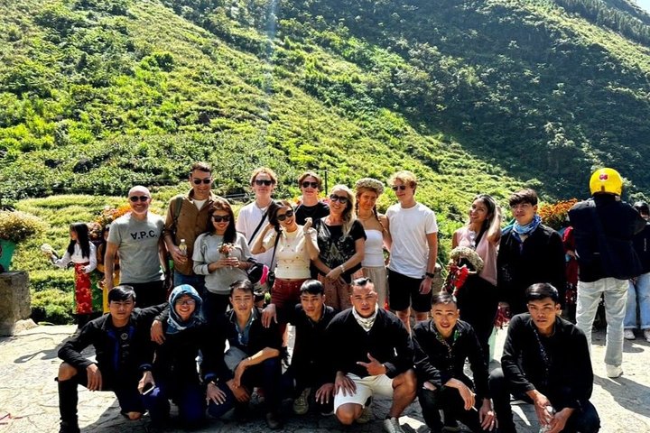 Ha Giang Heritage Motorbike Loop 3D – Cultura e Cozinha Vietnâmica