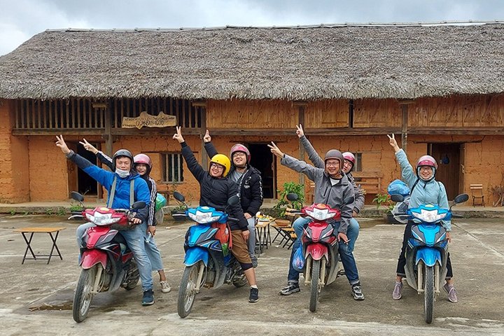 Ha Giang Heritage Motorbike Loop 3D – Cultura e Cozinha Vietnâmica