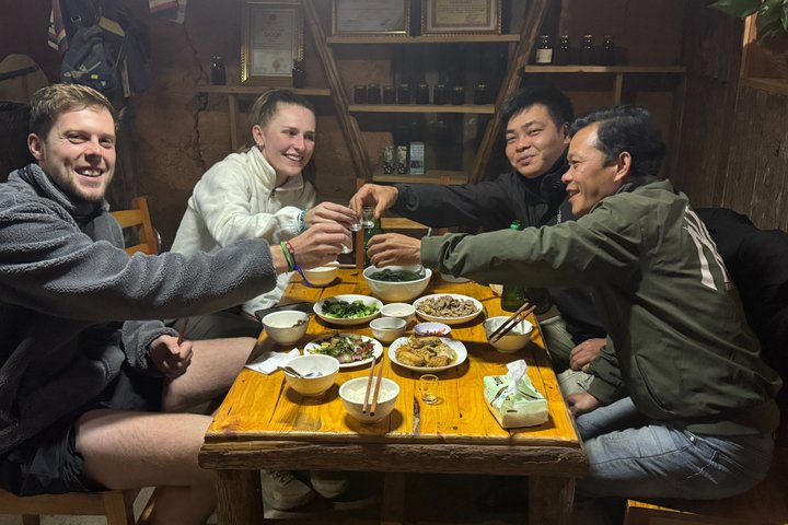 Ha Giang Heritage Motorbike Loop 3D – Cultura e Cozinha Vietnâmica