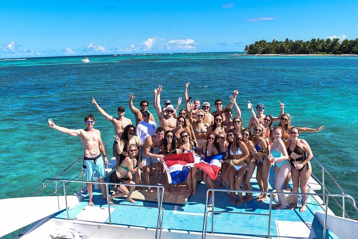 Hoteller i nærheden af Punta Cana VIp Booze Cruise Snorkeling Underholdning