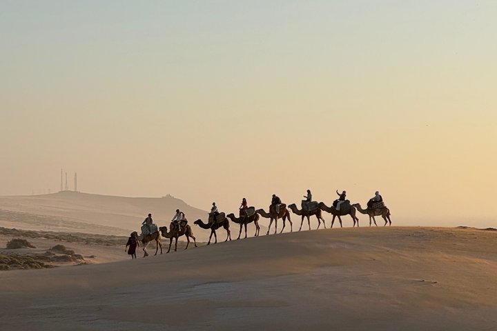 Agadir/Taghazout: Sunset Sandboarding Quad Bike & Marokkansk Middag