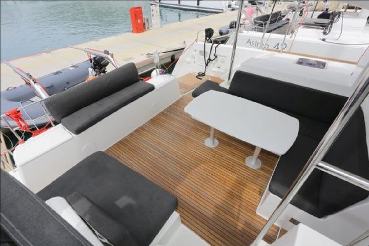 Catamaranexcursie naar de Maddalena-archipel vanuit Porto Cervo - Luxe 4