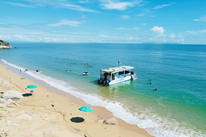 Excursão pela Ilha Magnética de Circunavegação Aquascene