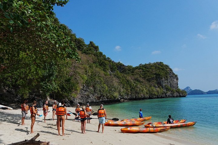 Tour di lusso per piccoli gruppi delle isole Ang Thong di un'intera giornata