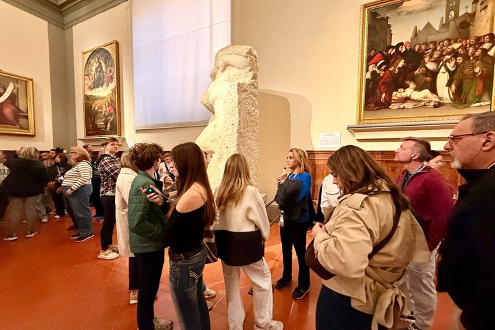Uffizi & Accademia Timed Entry: Small Group Duomo Walking Tour