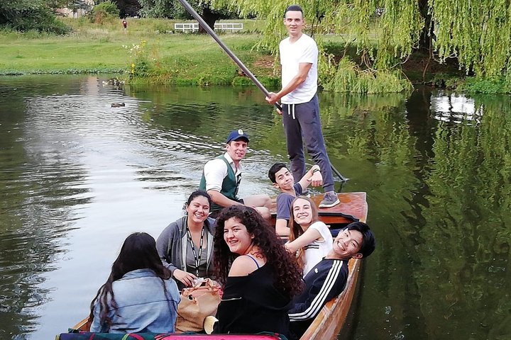 Cambridge Tour by AlumniTM & Punting + valgfritt King's College