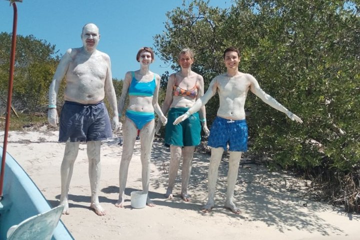 Hoteller i nærheden af Rio Lagartos Private Flamingo Tour Hidden Beach Mud Bath