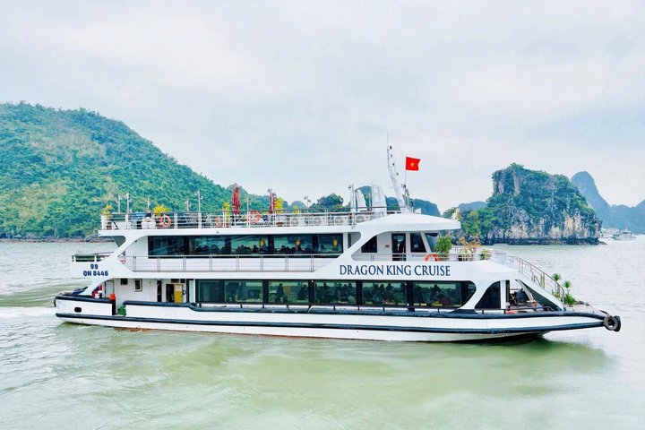 DELUXE Halong Bay Tagestour von Hanoi, täglich betrieben 2026 - 2027