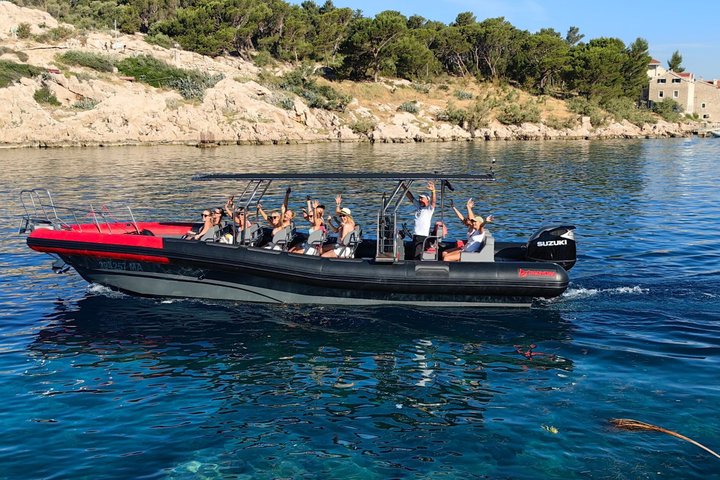 Makarska 3 - Island Speedboat Tour: Golden Horn og "Little Venice"