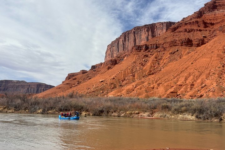 Moab Rivertrippers Escursione di rafting di mezza giornata sul fiume Colorado ~ DIVERTIMENTO!