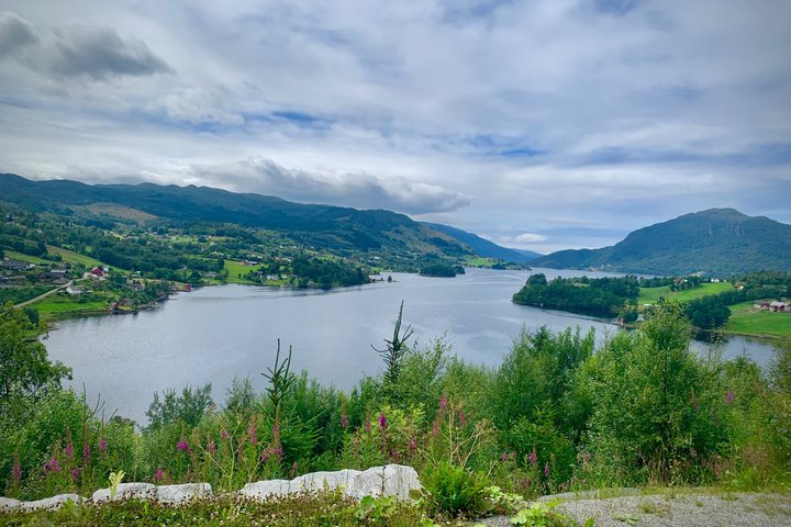 Langfoss og Stordalsvatnet fra Haugesund, liten gruppe tur