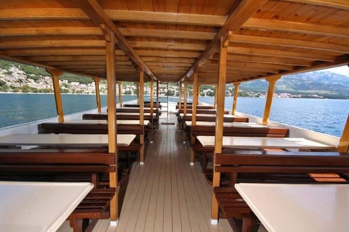 Medulin-Kamenjak Gita in barca di 5 ore Bevande ALL-INCLUSIVE su Sandra Boat