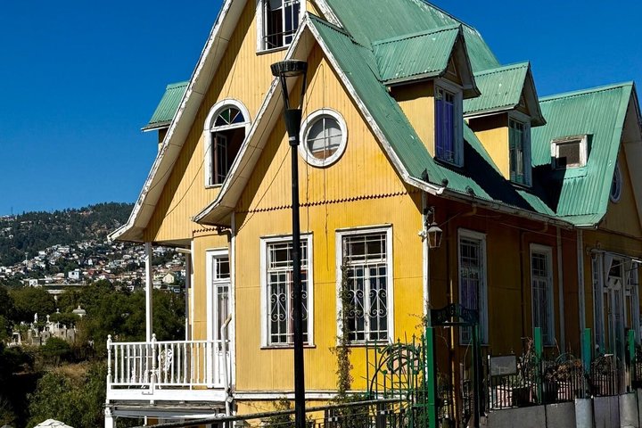 Tour Premium a Valparaíso y Viña del Mar desde Santiago