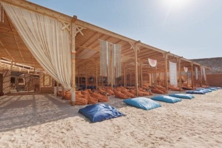 Privat båd , fiskeri , snorkling , delfiner & frokost – Hurghada