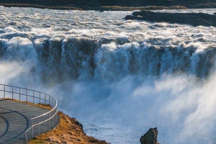 Excursão em Akureyri Lake Myvatn Godafoss and Lava Fields