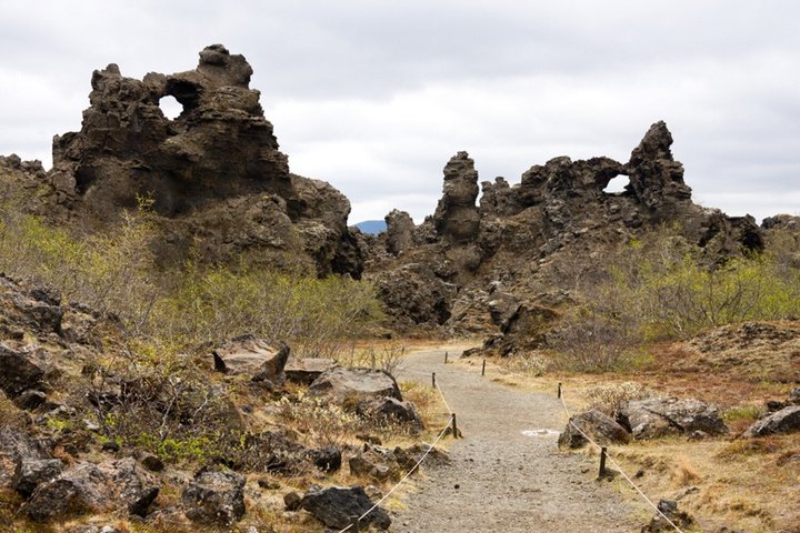 Excursão em Akureyri Lake Myvatn Godafoss and Lava Fields