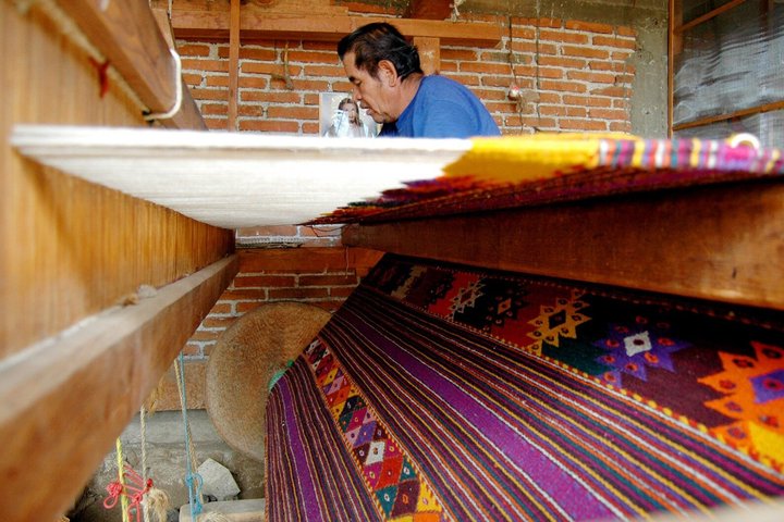 Kook het water 2,5 uur lang, Mitla, Tule, textiel en mezcal voor een dag.