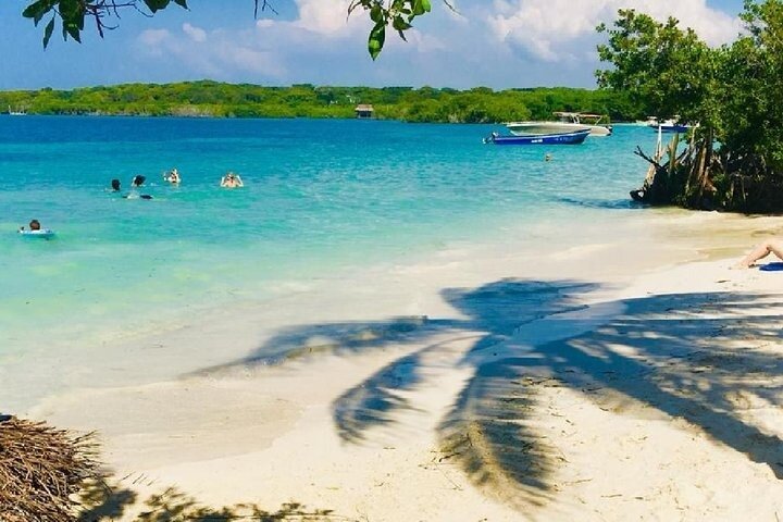 4 Islands Tour Cartagena med snorkling, Cholon og lunsj