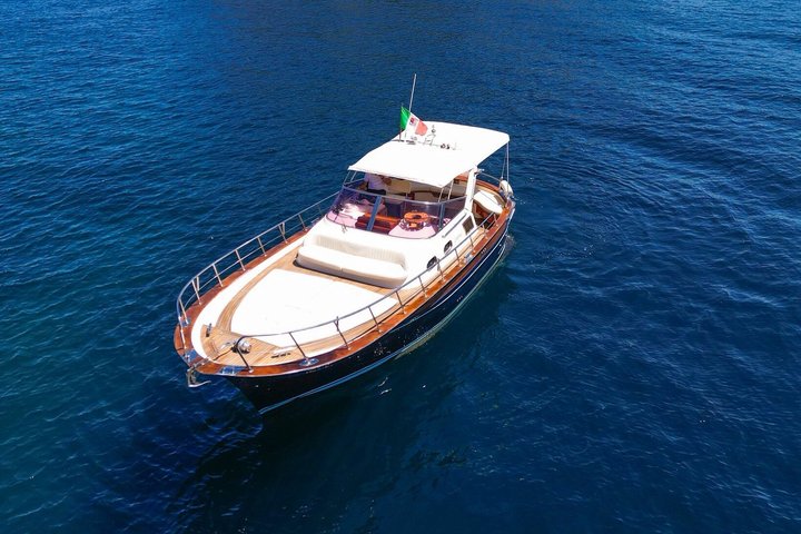 Positano & Amalfikusten Dagstur med båt i liten grupp från Sorrento