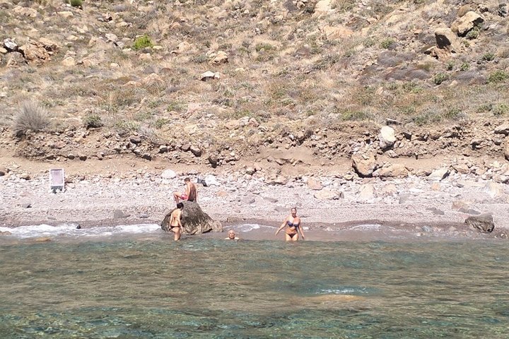 Excursion en bateau depuis Lipari entre les volcans et les paysages non contaminés 4/6 pax
