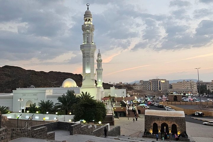 Madinah Ziyarat Privétour – Heilige & historische islamitische plaatsen
