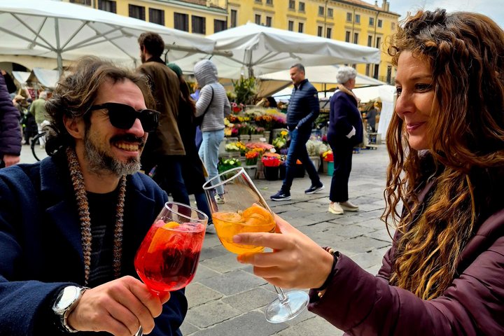 Padua Food Tour Marked til Osteria, 10 + Tastere, Vin, Lokalguide