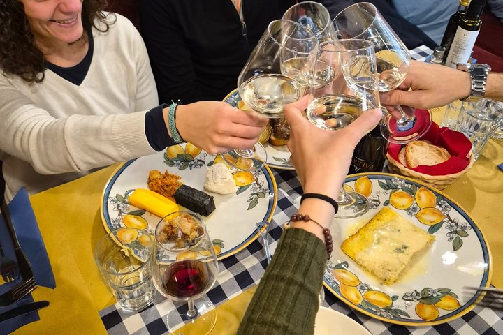 Padua Food Tour Marked til Osteria, 10 + Tastere, Vin, Lokalguide
