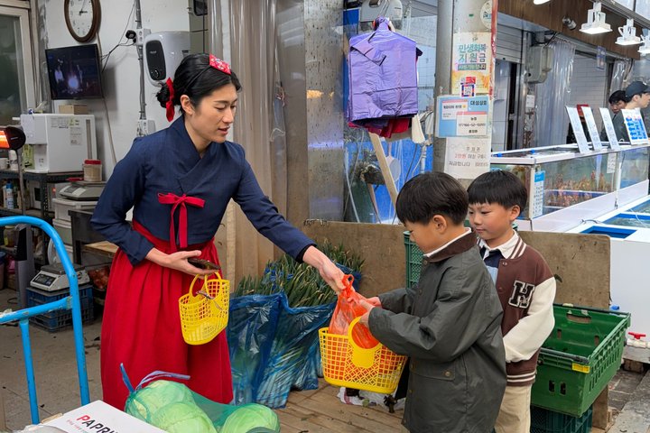 Lille gruppe markedstur og koreansk madlavning i Gyeongju