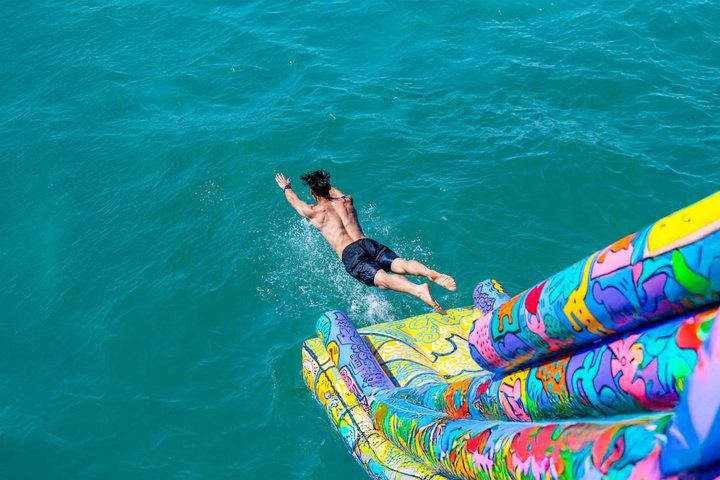 Coral Reef Snorkeling en Floating Bar Party vanuit Nha Trang