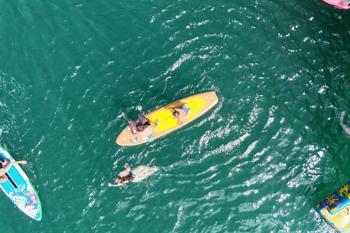 Coral Reef Snorkeling en Floating Bar Party vanuit Nha Trang