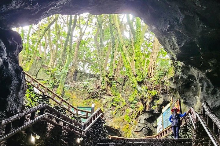 Ganztägige geführte Tour zu den UNESCO-Stätten im Osten der Insel Jeju